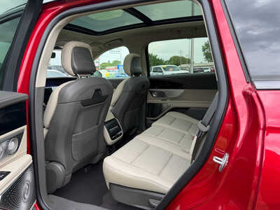2025 Lincoln Nautilus, $61995. Photo 10