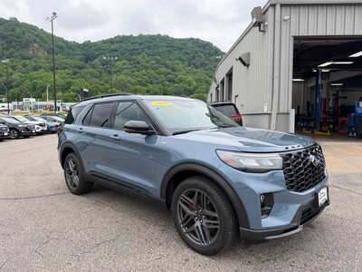 2025 Ford Explorer, $43345. Photo 3