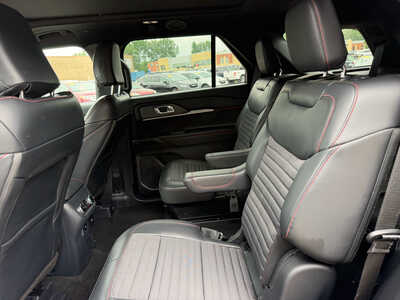 2025 Ford Explorer, $43345. Photo 8