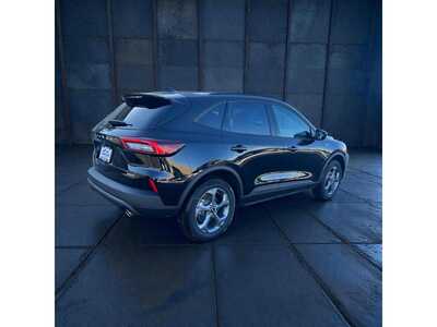 2026 Ford Escape, $0. Photo 3