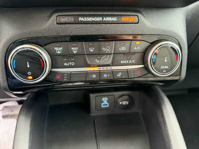 2022 Ford Escape, $19995. Photo 10