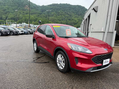 2022 Ford Escape, $19995. Photo 3