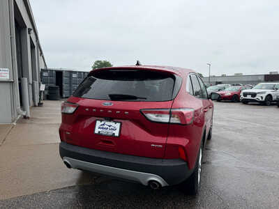 2022 Ford Escape, $19995. Photo 5