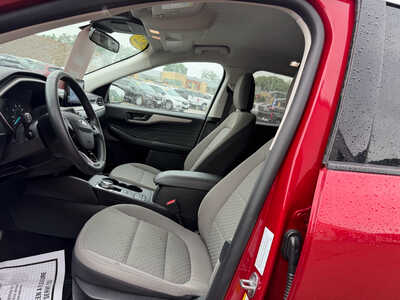 2022 Ford Escape, $19995. Photo 7