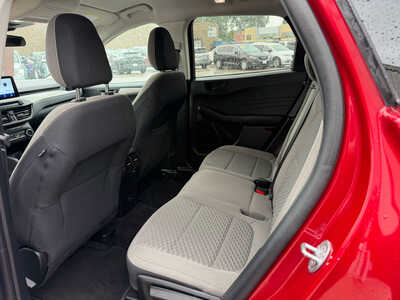 2022 Ford Escape, $19995. Photo 8