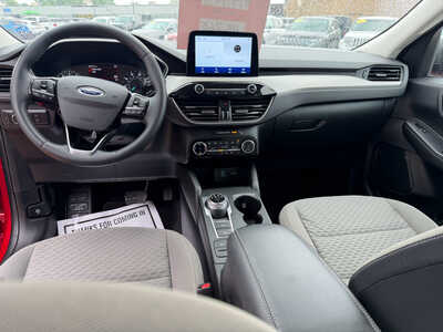 2022 Ford Escape, $19995. Photo 9