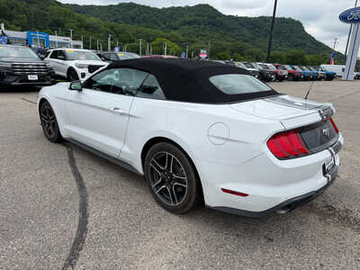 2022 Ford Mustang, $26995. Photo 4