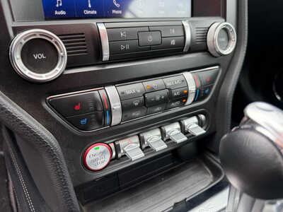 2022 Ford Mustang, $26995. Photo 6