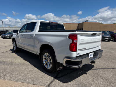 2022 Chevrolet 1500 Crew Cab, $42150. Photo 6