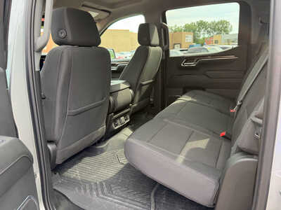 2024 Chevrolet 1500 Crew Cab, $41150. Photo 9