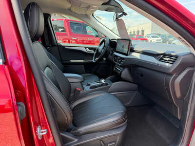 2025 Ford Escape, $26595. Photo 10