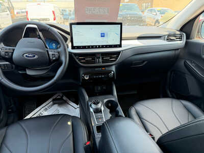 2025 Ford Escape, $26595. Photo 8