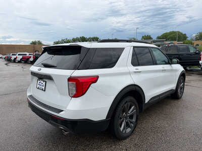 2021 Ford Explorer, $25995. Photo 3