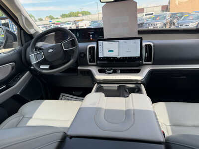 2025 Ford Expedition Max, $57995. Photo 10