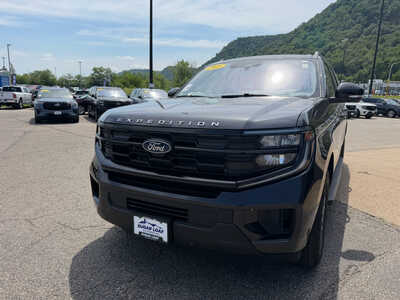 2025 Ford Expedition Max, $57995. Photo 2
