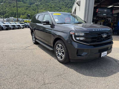 2025 Ford Expedition Max, $57995. Photo 3