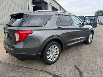 2020 Ford Explorer, $21995. Photo 4