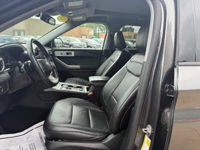 2020 Ford Explorer, $21995. Photo 7