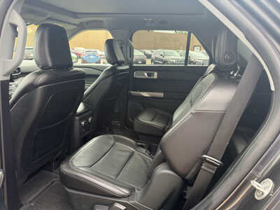 2020 Ford Explorer, $21995. Photo 8