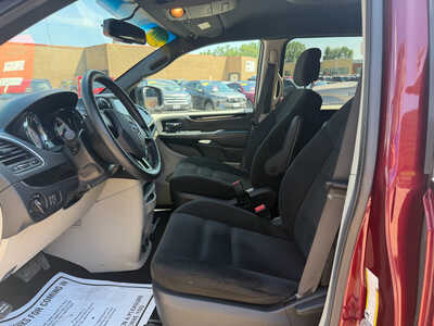 2017 Dodge Caravan, Grand, $15995. Photo 7