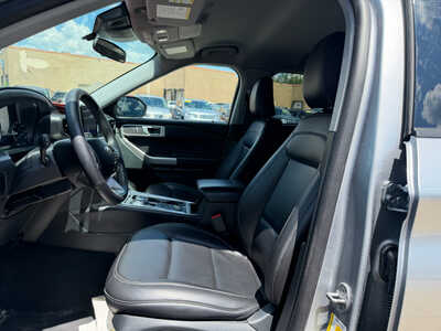 2024 Ford Explorer, $30649. Photo 7