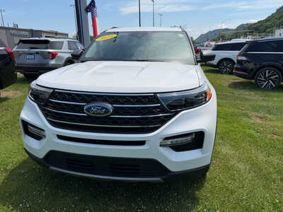 2024 Ford Explorer, $36649. Photo 2