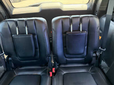 2016 Ford Explorer, $14500. Photo 7