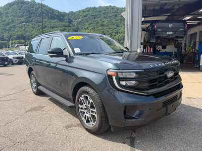 2025 Ford Expedition, $56995. Photo 3