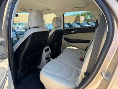 2021 Ford Edge, $24150. Photo 8