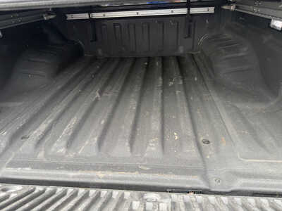 2023 Nissan Frontier, $27649. Photo 11