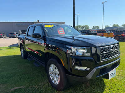 2023 Nissan Frontier, $27649. Photo 2