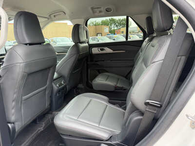2025 Ford Explorer, $38649. Photo 10