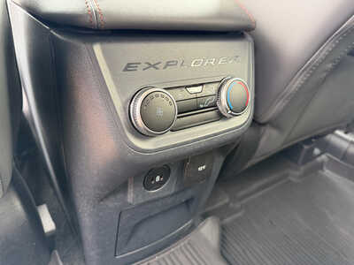 2025 Ford Explorer, $38649. Photo 12