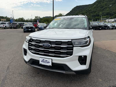 2025 Ford Explorer, $38649. Photo 2