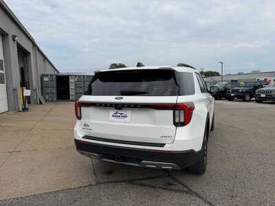2025 Ford Explorer, $38649. Photo 5