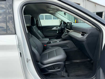 2025 Ford Explorer, $38649. Photo 8