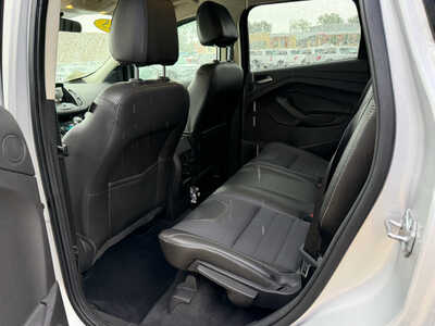 2015 Ford Escape, $9649. Photo 7