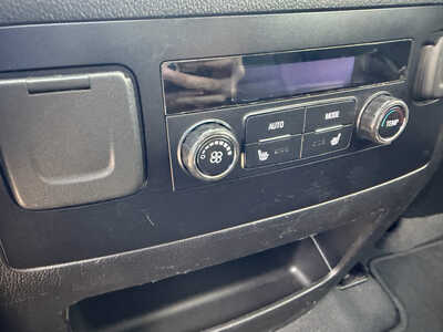 2019 Chevrolet Suburban, $21649. Photo 12
