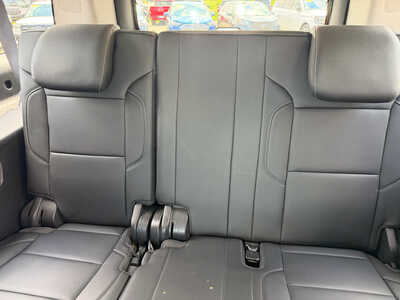 2019 Chevrolet Suburban, $21649. Photo 9