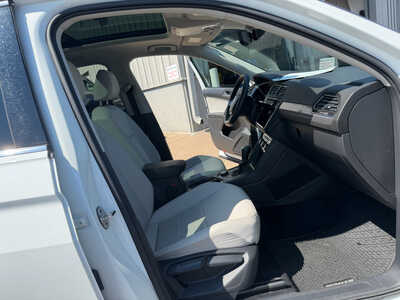 2020 Volkswagen Tiguan, $18150. Photo 10