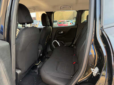 2018 Jeep Renegade, $14150. Photo 8
