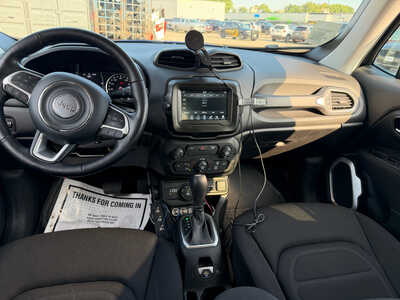 2018 Jeep Renegade, $14150. Photo 9