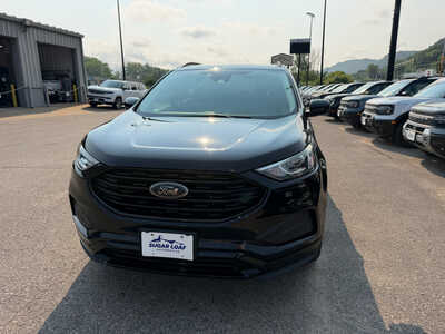 2023 Ford Edge, $23995. Photo 2