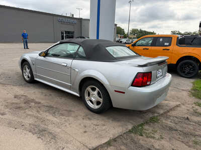 2004 Ford Mustang, $5649. Photo 3