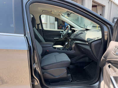 2018 Ford Escape, $13649. Photo 7