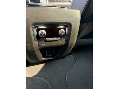 2022 GMC Yukon XL, $47649. Photo 11