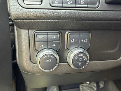 2022 GMC Yukon XL, $47649. Photo 12