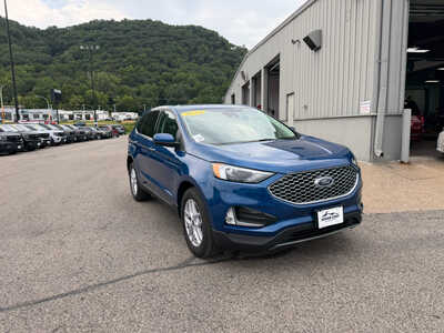 2024 Ford Edge, $30649. Photo 2