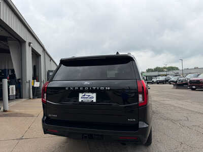 2025 Ford Expedition Max, $58995. Photo 5