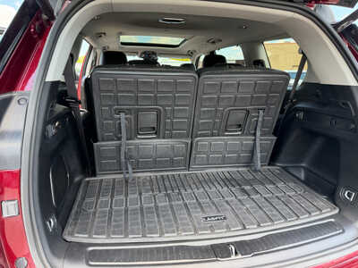2023 Jeep Grand Cherokee L, $32649. Photo 12